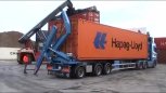 实拍：集装箱运载卡车卸车过程
