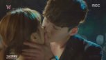韩国人的吻戏，总是吻的很唯美很浪费，却少了那么一点激情